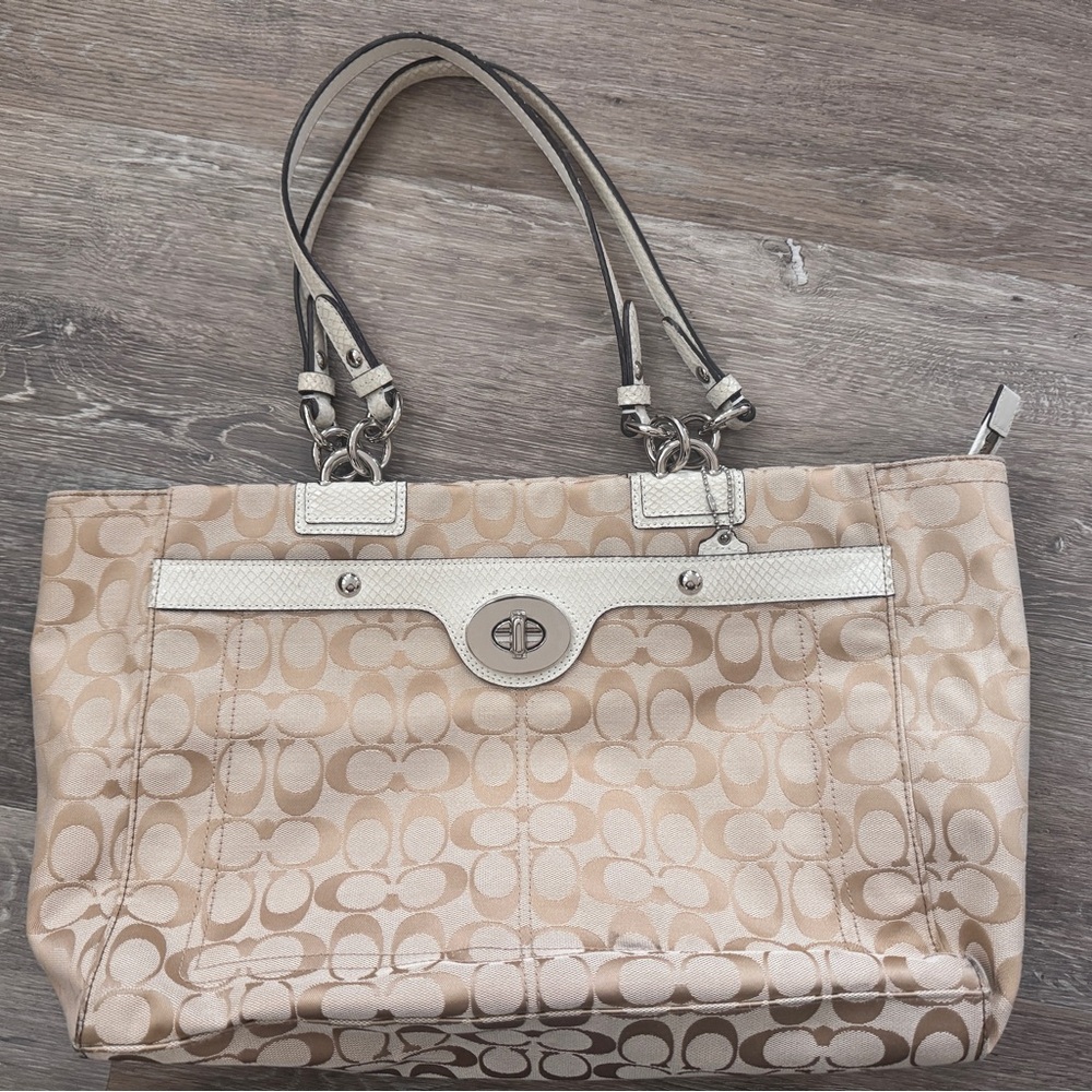 Coach Signature C Canvas Print w/Leather Trim Tote Handbag